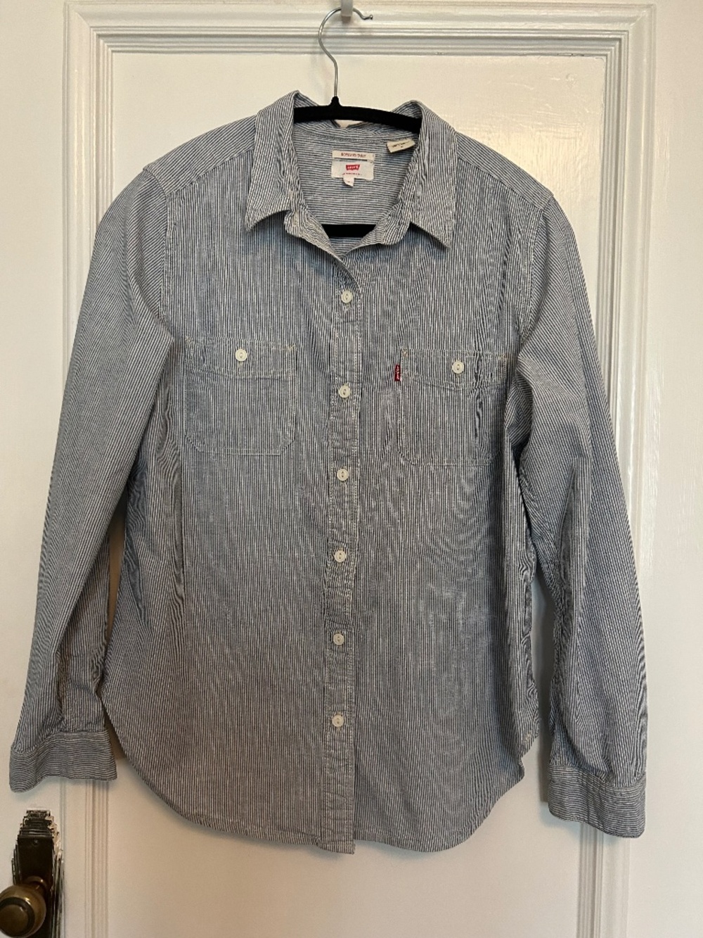 Levi's Blue and White Striped Boyfriend Button Down Size Medium 100% Cotton